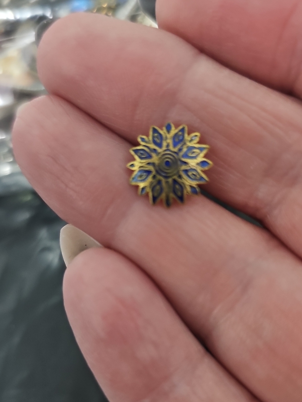 Vintage G.T. Cobalt Blue With Tiny Stone Safety Chain